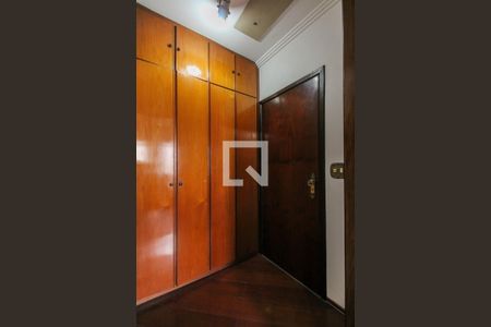 Casa à venda com 300m², 3 quartos e 4 vagasCloset da Suíte