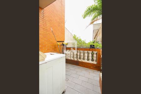 Casa à venda com 300m², 3 quartos e 4 vagasÁrea de Serviço 1