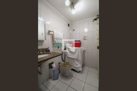 Casa à venda com 300m², 3 quartos e 4 vagasBanheiro de serviço