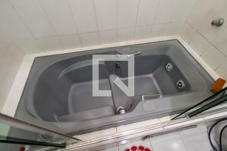 Casa à venda com 300m², 3 quartos e 4 vagasBanheiro da Suíte