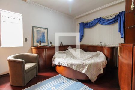 Casa à venda com 300m², 3 quartos e 4 vagasSuíte