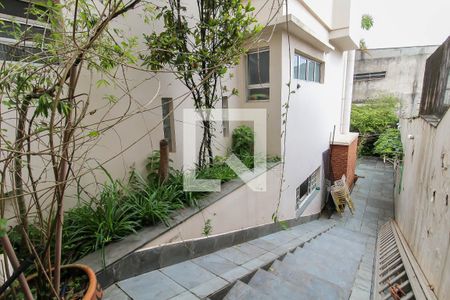 Casa à venda com 300m², 3 quartos e 4 vagasQuintal