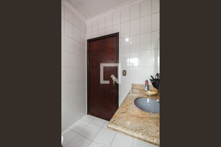 Casa à venda com 300m², 3 quartos e 4 vagasBanheiro Social 1