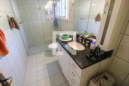 Casa à venda com 243m², 3 quartos e 3 vagasBanheiro 2