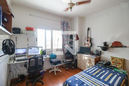 Casa à venda com 243m², 3 quartos e 3 vagasQuarto 2