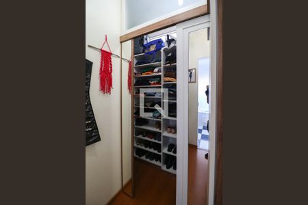 Suíte de casa à venda com 3 quartos, 243m² em Partenon, Porto Alegre