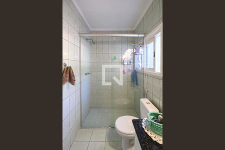 Casa à venda com 243m², 3 quartos e 3 vagasBanheiro 2