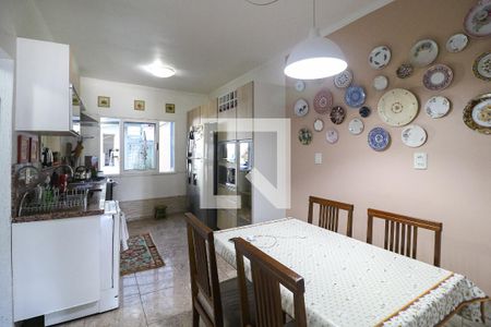 Casa à venda com 243m², 3 quartos e 3 vagasCozinha