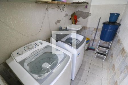 Casa à venda com 243m², 3 quartos e 3 vagasÁrea de Serviço