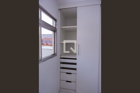 Casa para alugar com 80m², 2 quartos e 3 vagas Casa para alugar com 80m², 2 quartos e 3 vagasQuarto 2