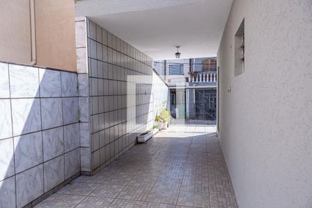 Casa para alugar com 80m², 2 quartos e 3 vagas Casa para alugar com 80m², 2 quartos e 3 vagasGaragem