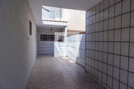 Casa para alugar com 80m², 2 quartos e 3 vagas Casa para alugar com 80m², 2 quartos e 3 vagasGaragem