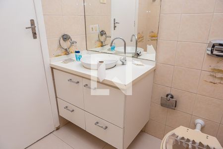 Casa para alugar com 80m², 2 quartos e 3 vagas Casa para alugar com 80m², 2 quartos e 3 vagasBanheiro