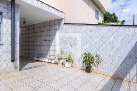 Casa para alugar com 80m², 2 quartos e 3 vagas Casa para alugar com 80m², 2 quartos e 3 vagasGaragem