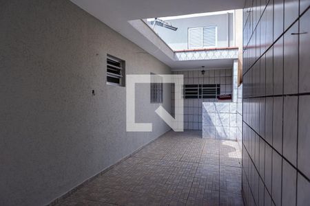 Casa para alugar com 80m², 2 quartos e 3 vagas Casa para alugar com 80m², 2 quartos e 3 vagasGaragem