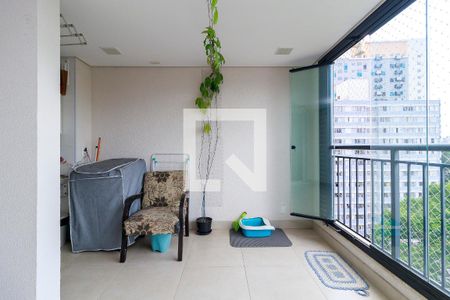 Apartamento à venda com 83m², 3 quartos e 2 vagasSala - Varanda