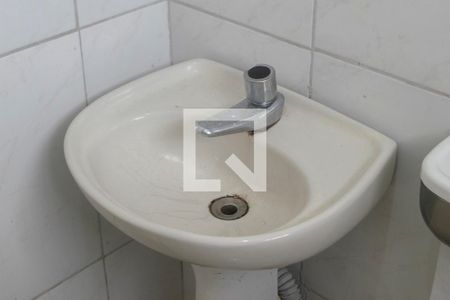 Casa para alugar com 60m², 2 quartos e sem vagaBanheiro