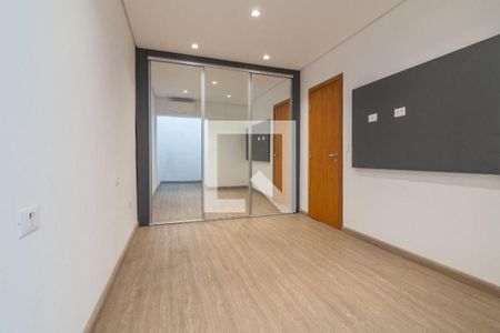 Casa à venda com 2 quartos, 150m² em Vila Monumento, São Paulo