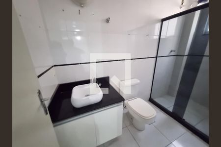 Banheiro de apartamento para alugar com 2 quartos, 60m² em Irajá, Rio de Janeiro