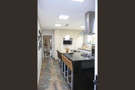 Casa à venda com 376m², 3 quartos e 4 vagas Casa à venda com 376m², 3 quartos e 4 vagasCozinha