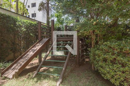 Apartamento para alugar com 140m², 2 quartos e 3 vagasÁrea comum - Playground