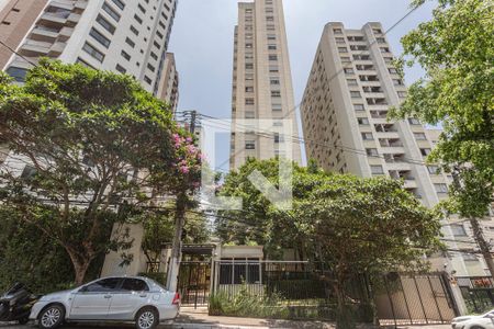 Apartamento para alugar com 140m², 2 quartos e 3 vagasFachada