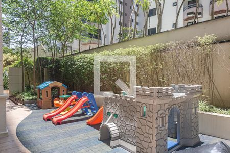 Apartamento para alugar com 140m², 2 quartos e 3 vagasÁrea comum - Playground