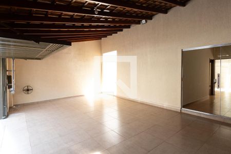 Casa para alugar com 200m², 3 quartos e 3 vagasGaragem