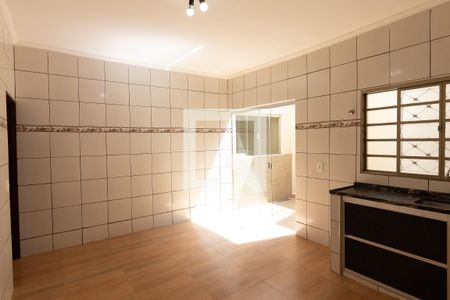 Casa para alugar com 200m², 3 quartos e 3 vagasCozinha