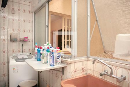 Apartamento à venda com 123m², 3 quartos e 1 vagaÁrea de Serviço+ Despensa + Banheiro 2 Serviço