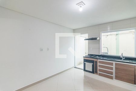 Casa para alugar com 154m², 2 quartos e 2 vagasCozinha