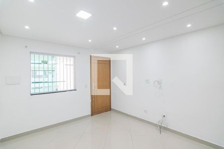 Sala de casa para alugar com 2 quartos, 154m² em Vila Cecília Maria, Santo André
