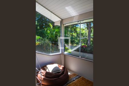 Casa à venda com 285m², 4 quartos e 4 vagasVista 