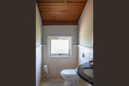 Casa à venda com 285m², 4 quartos e 4 vagasBanheiro 