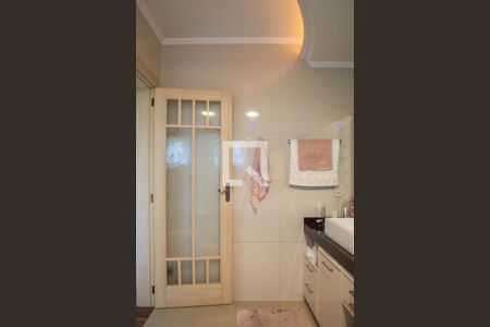 Casa à venda com 285m², 4 quartos e 4 vagasBanheiro Suite 1