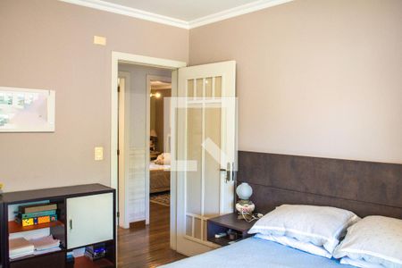 Casa à venda com 285m², 4 quartos e 4 vagasquarto