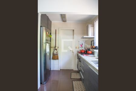 Casa à venda com 285m², 4 quartos e 4 vagasCozinha