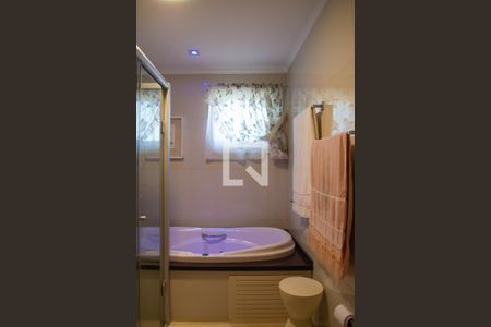 Casa à venda com 285m², 4 quartos e 4 vagasBanheiro Suite 1