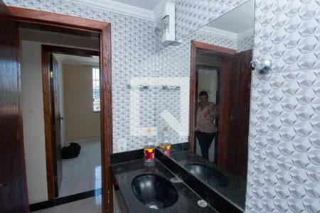 Apartamento à venda com 60m², 3 quartos e 1 vaga Apartamento à venda com 60m², 3 quartos e 1 vagaBanheiro