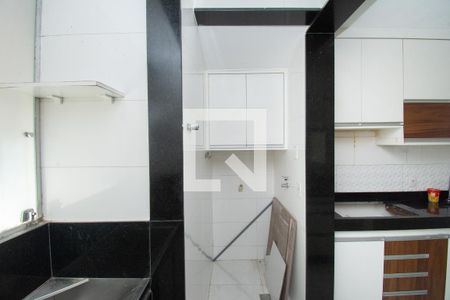 Apartamento à venda com 60m², 3 quartos e 1 vaga Apartamento à venda com 60m², 3 quartos e 1 vagaCozinha e Área de Serviço