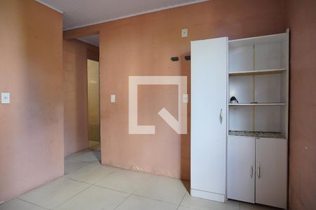 Sala de apartamento à venda com 2 quartos, 45m² em Rubem Berta, Porto Alegre