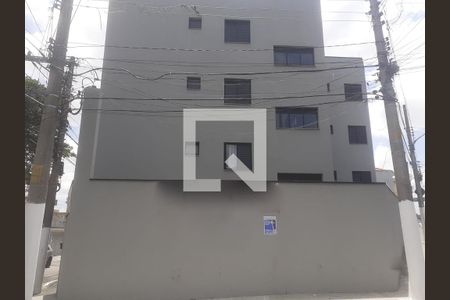 Apartamento à venda com 44m², 2 quartos e 1 vaga Apartamento à venda com 44m², 2 quartos e 1 vagaFachada