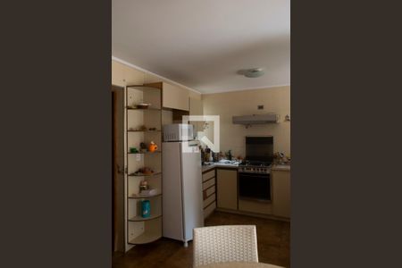 Casa à venda com 250m², 3 quartos e 5 vagas Casa à venda com 250m², 3 quartos e 5 vagasCozinha