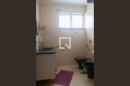 Casa à venda com 250m², 3 quartos e 5 vagas Casa à venda com 250m², 3 quartos e 5 vagasBanheiro Quarto 2