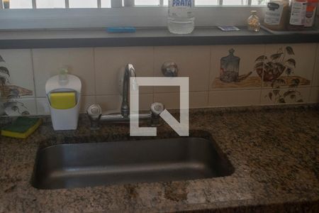 Casa à venda com 250m², 3 quartos e 5 vagas Casa à venda com 250m², 3 quartos e 5 vagasCozinha