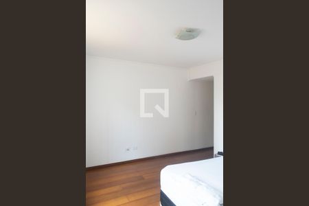 Casa à venda com 250m², 3 quartos e 5 vagas Casa à venda com 250m², 3 quartos e 5 vagasQuarto 3