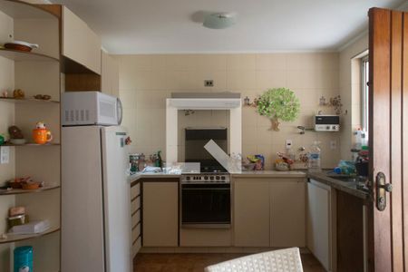 Casa à venda com 250m², 3 quartos e 5 vagas Casa à venda com 250m², 3 quartos e 5 vagasCozinha