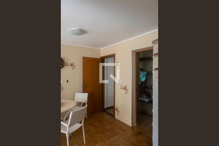 Casa à venda com 250m², 3 quartos e 5 vagas Casa à venda com 250m², 3 quartos e 5 vagasCozinha