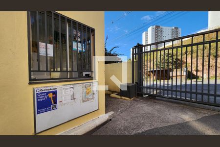 Apartamento à venda com 40m², 2 quartos e 1 vagaFachada + Plaquinha