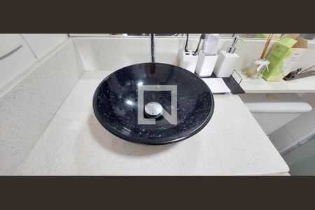 Apartamento para alugar com 76m², 3 quartos e 1 vaga Apartamento para alugar com 76m², 3 quartos e 1 vagaBanheiro 2